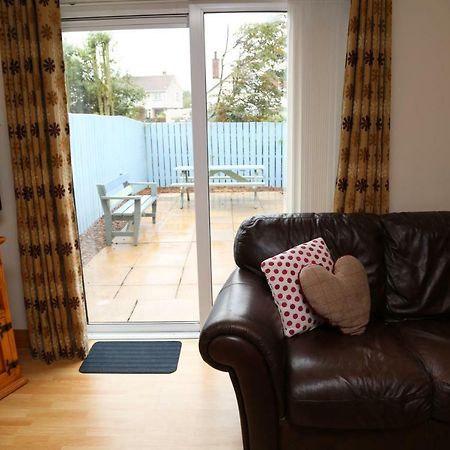 Sunny Seaside Getaway Villa พอร์ตสจ๊วต ภายนอก รูปภาพ