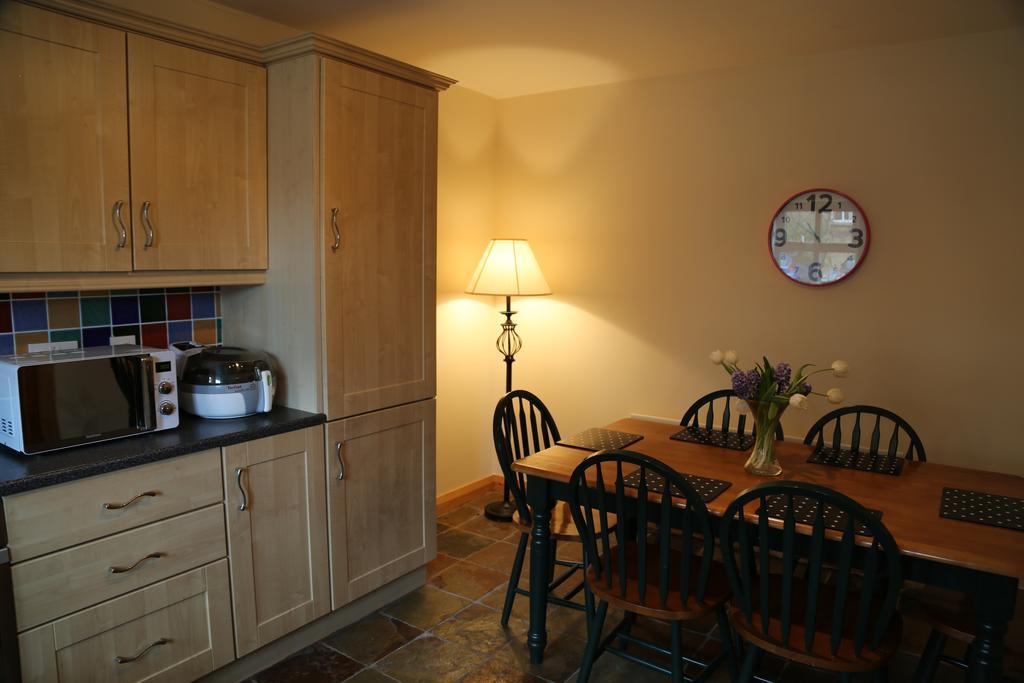 Sunny Seaside Getaway Villa พอร์ตสจ๊วต ภายนอก รูปภาพ