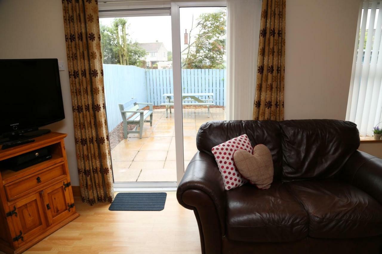 Sunny Seaside Getaway Villa พอร์ตสจ๊วต ภายนอก รูปภาพ