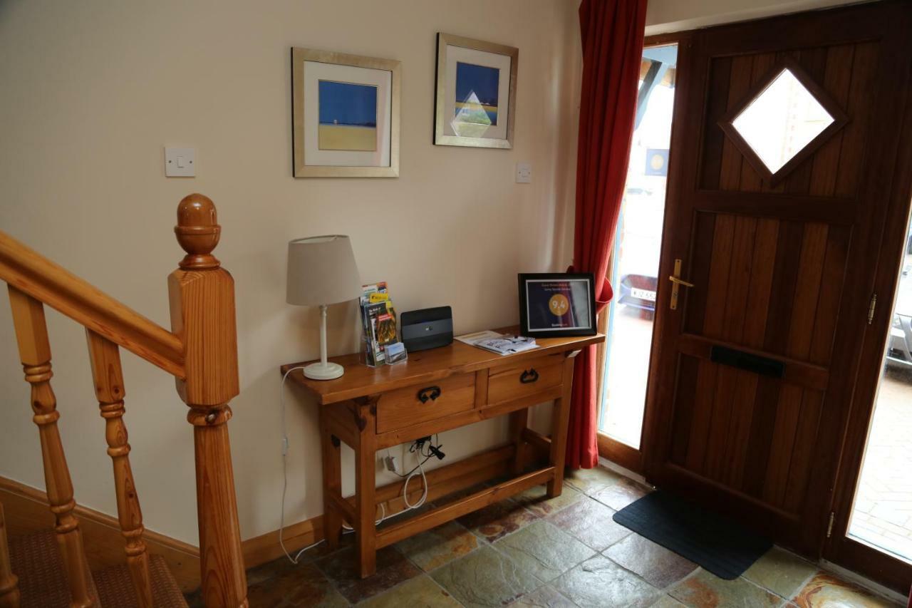 Sunny Seaside Getaway Villa พอร์ตสจ๊วต ภายนอก รูปภาพ